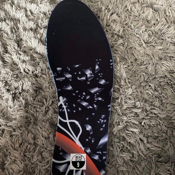 Jordan 1 Reversed Shatterd Backboard - Picture 8 of 14